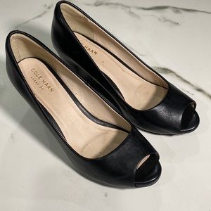 Cole Haan, Women’s Sadie Open Toe Wedge, 6-1/2